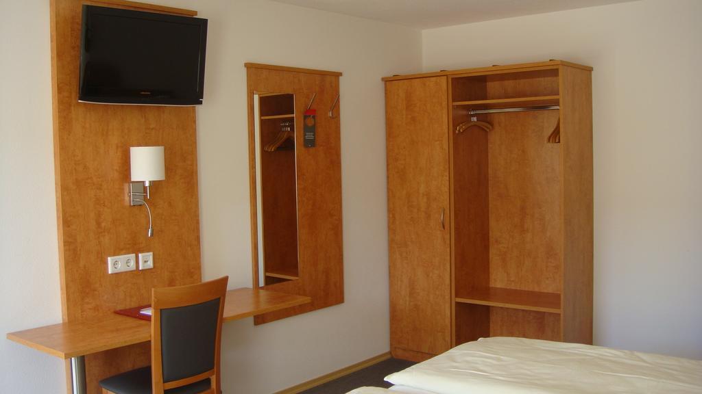 Hotel Garni Hopfengold Wolnzach Extérieur photo