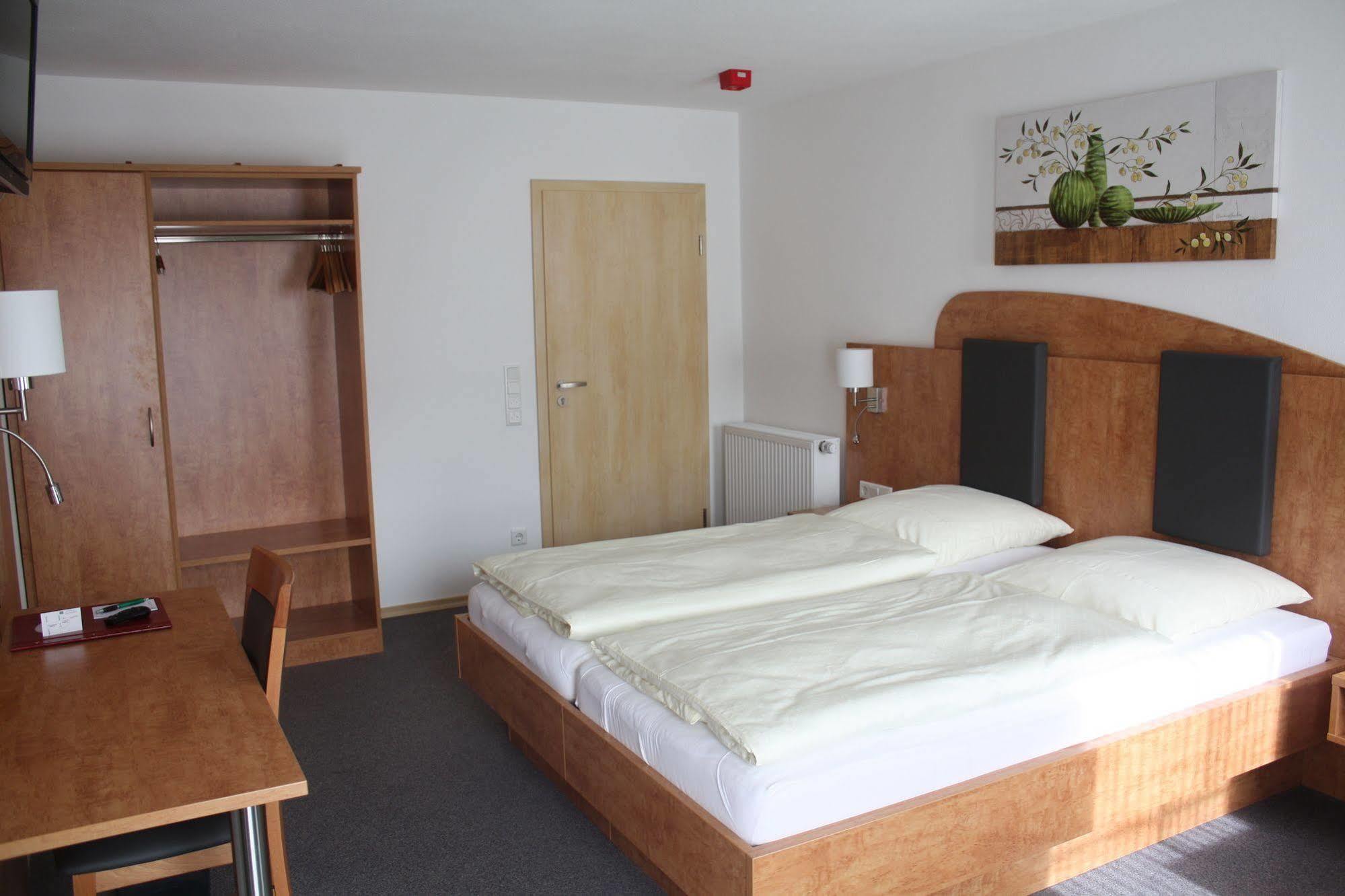 Hotel Garni Hopfengold Wolnzach Extérieur photo