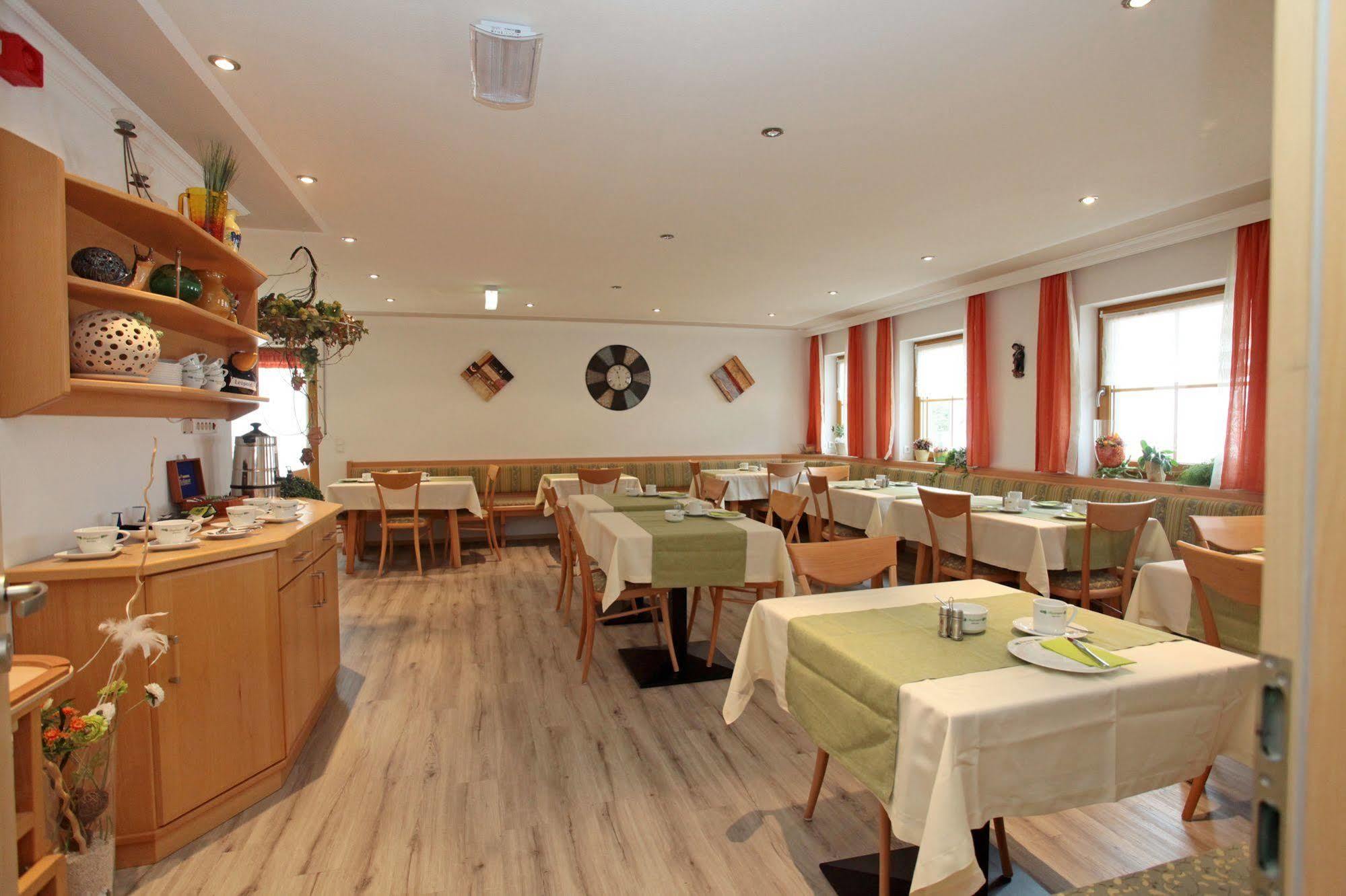 Hotel Garni Hopfengold Wolnzach Extérieur photo
