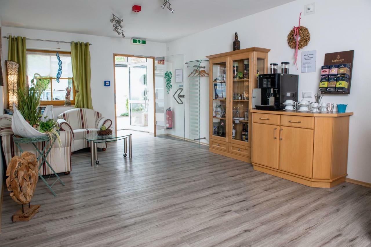 Hotel Garni Hopfengold Wolnzach Extérieur photo